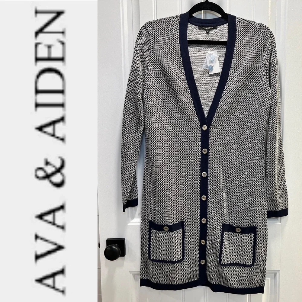 Ava & Aiden Button up Cardigan‎ Dress. Size Small. NWT.